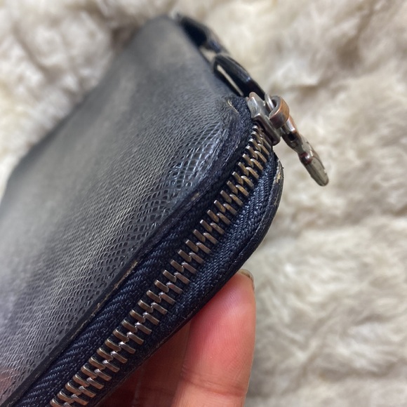 Authentic LOuis Vuitton Organizer - Picture 6 of 16